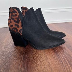 Leopard boots